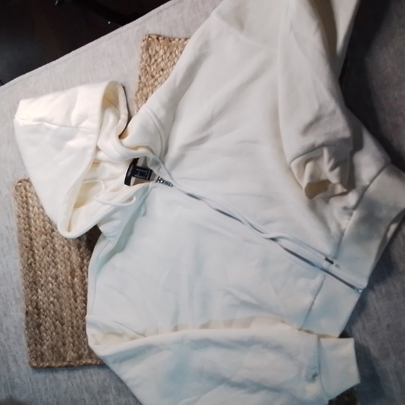 𝅺FOREVER21 swear zip jackets - Picture 2 of 5